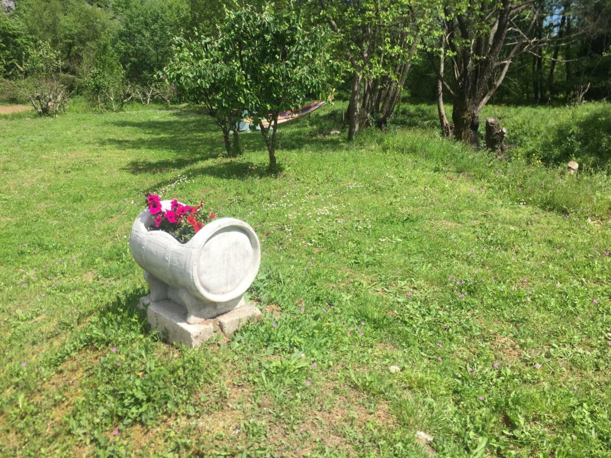 Camp Podkraj Ξενοδοχείο Virpazar Εξωτερικό φωτογραφία